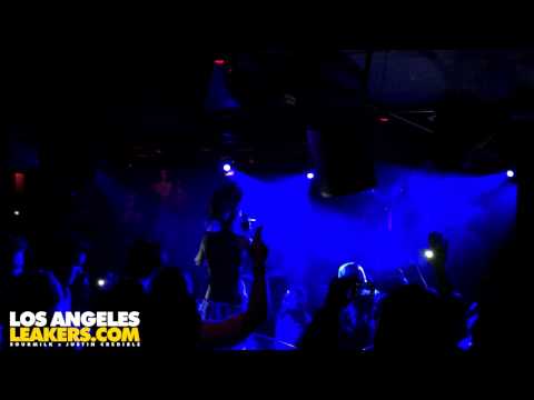 Video: Eva Simons – Take Over Control (Live) (prod. Afrojack)