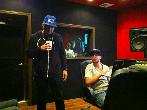 DJ Quik In Studio With The LA Leakers