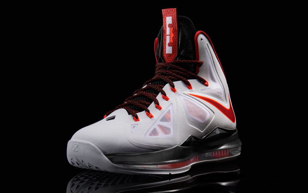 L.A. Sneakers – LeBron X “Home”