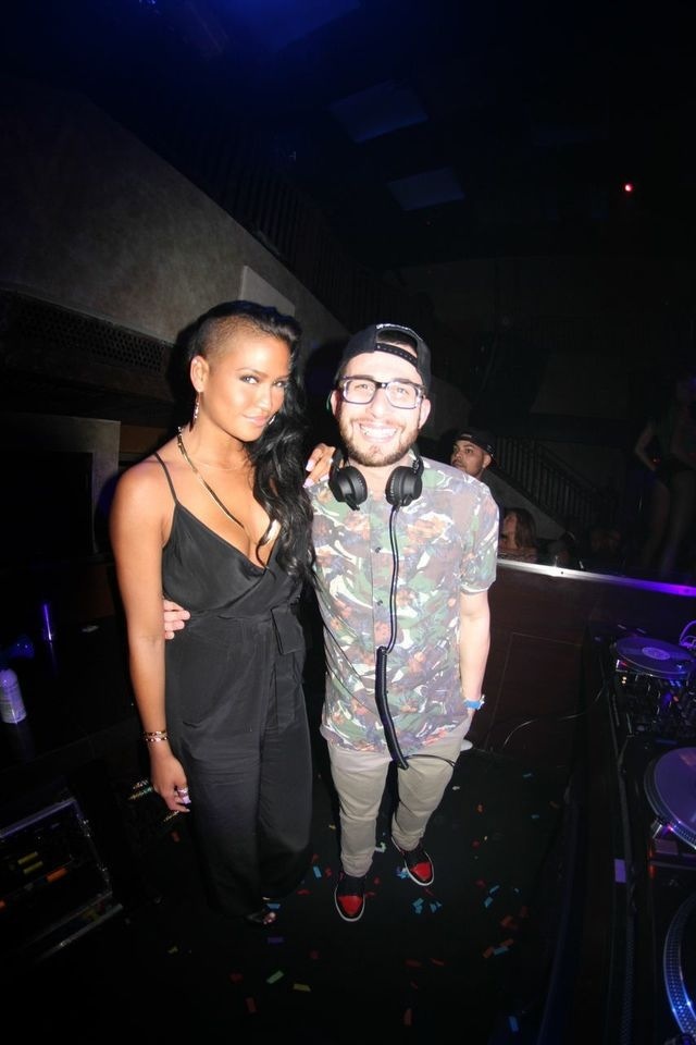 Justin Credible hits Atlantic City w/ Cassie (Pictures)