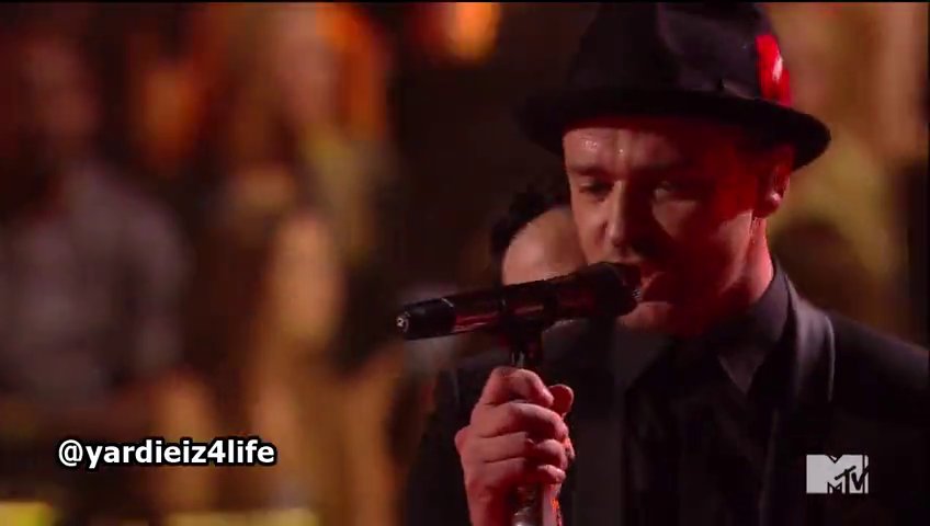Justin Timberlake Performs At VMA’s (Video)