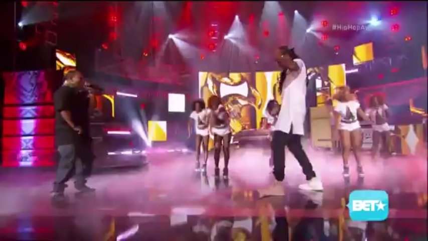 2 Chainz Performs At 2013 BET Hip Hop Awards (Video)
