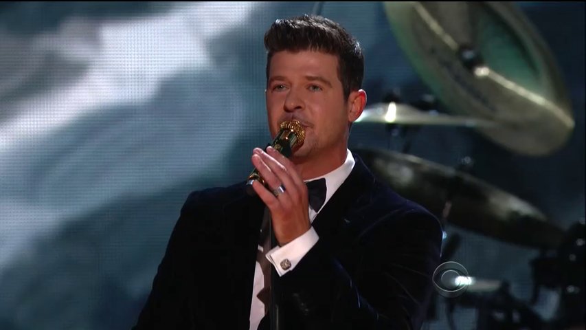 Robin Thicke & Chicago Perform At The Grammys (Video)