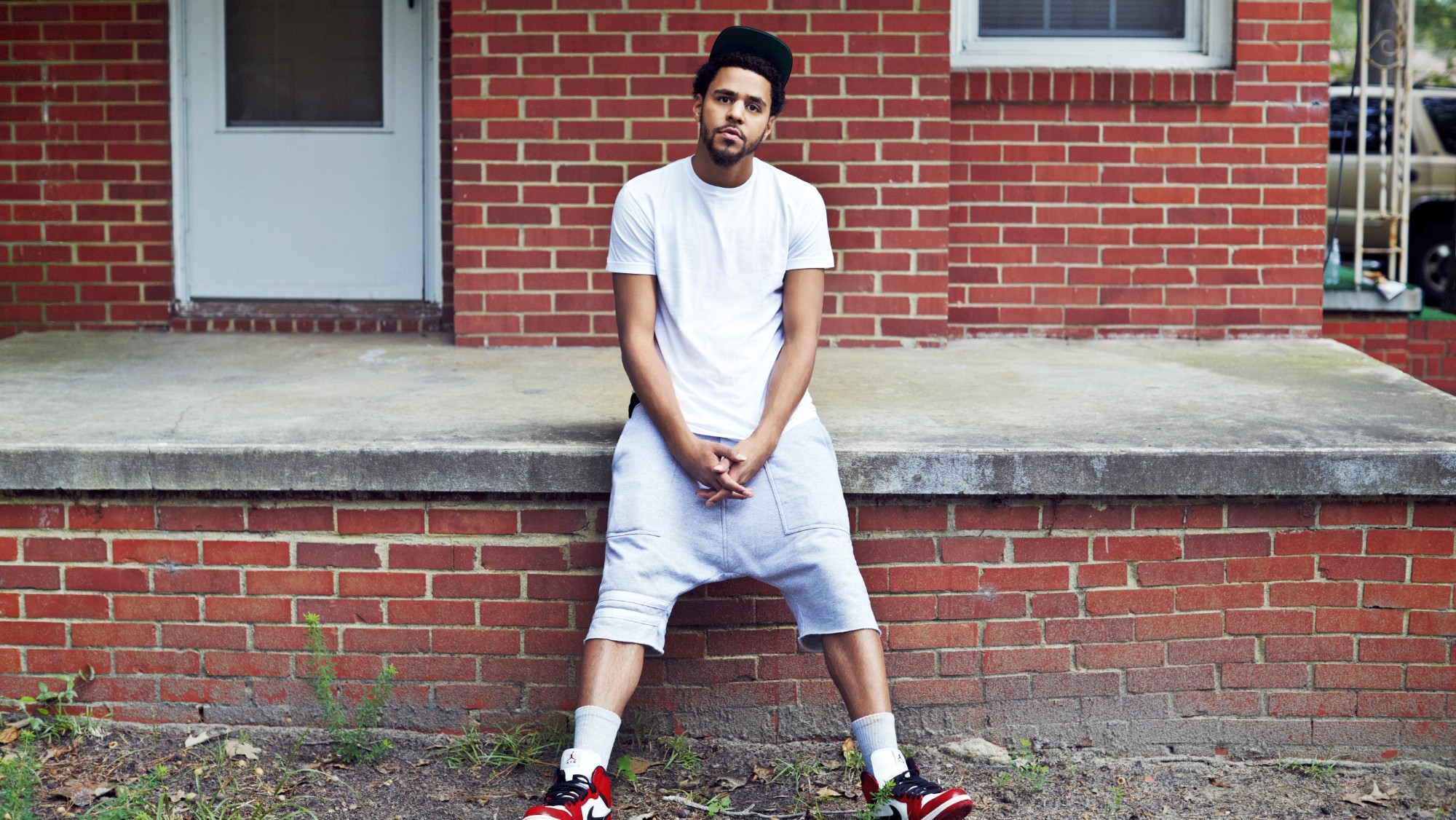 J.Cole’s ‘2014 Forest Hills Drive’ Hits Gold (News)