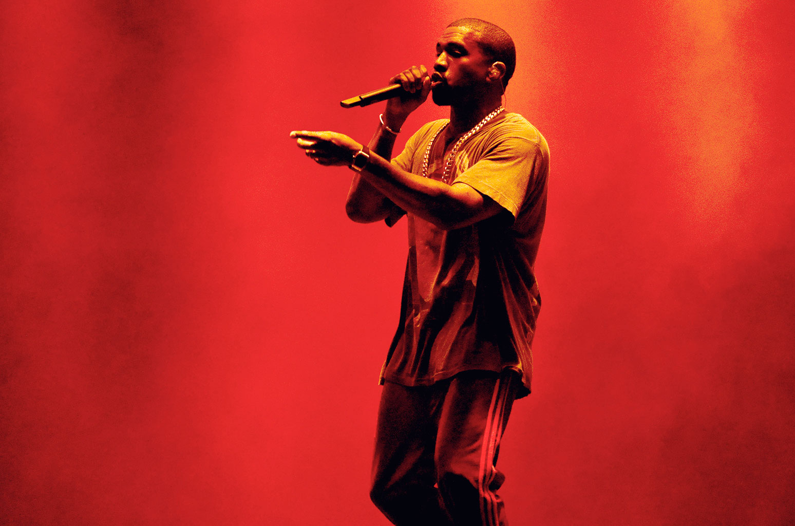 Kanye West Offers Free “Saint Pablo Tour” Tickets To Inner City Students [PEEP]