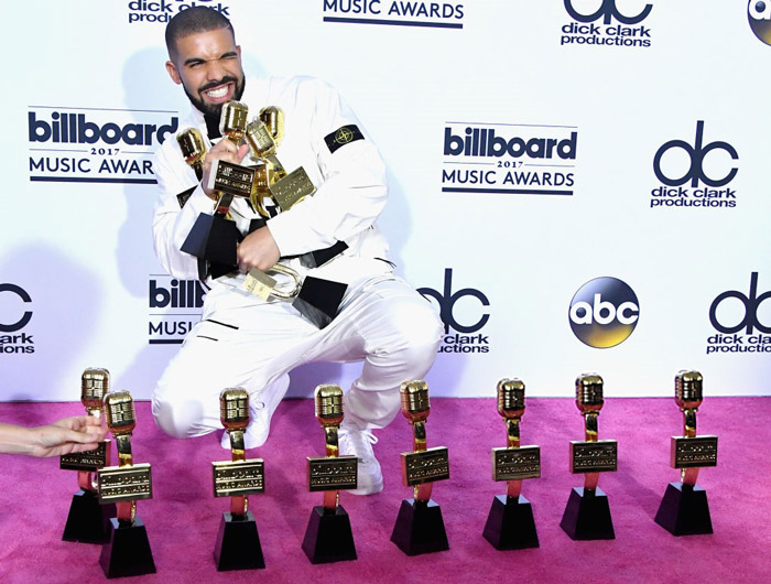 Drake Breaks Billboard Music Awards Record With 13 Awards [PEEP]