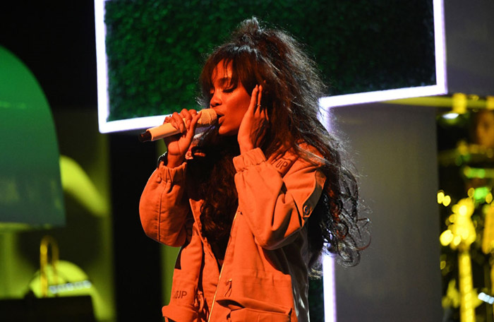 SZA Performs “Normal Girl” At BET’s “Black Girls Rock!” Event [WATCH]