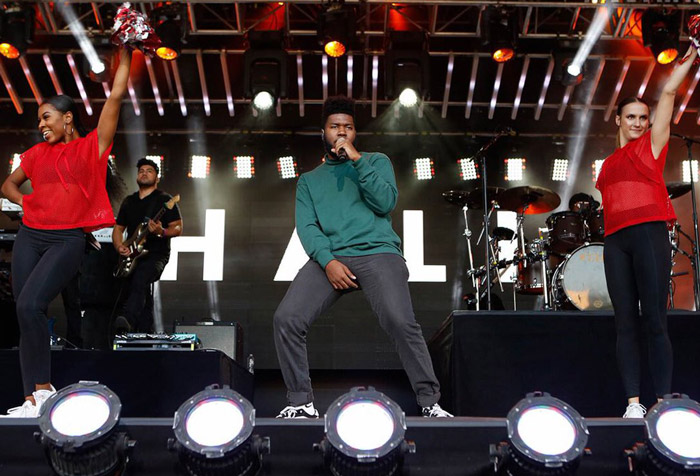 Khalid Performs “Young Dumb & Broke” On “Jimmy Kimmel Live!” [WATCH]