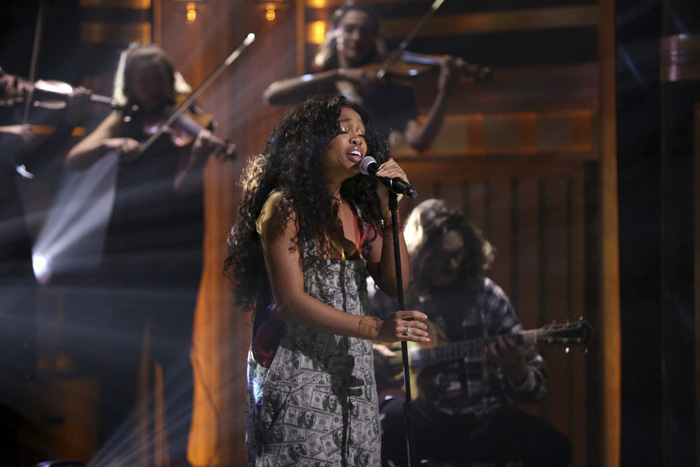 SZA Performs “Supermodel” On “The Tonight Show” [WATCH]