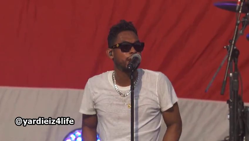 Miguel Performs At Made In America Festival (Video)