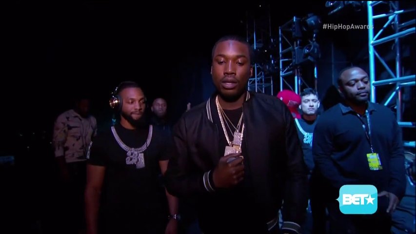 Meek Mill Performs At 2013 BET Hip Hop Awards (Video)