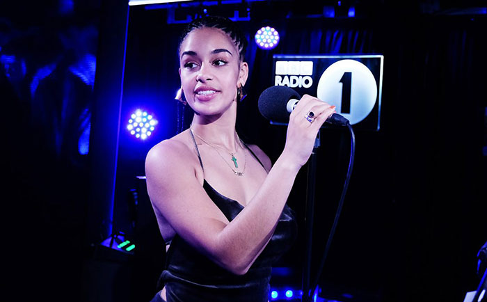 Jorja Smith Performs Rihanna & Cardi B Mash-Up For BBC Radio 1Xtra’s “Live Lounge” [WATCH]